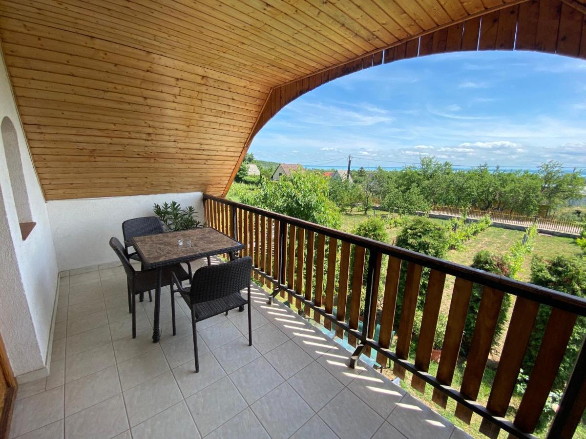Füge Vendégház Lovas Exterior foto